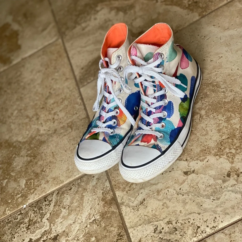 Polka Dot Converse High Top Sneakers - Picture 5 of 6